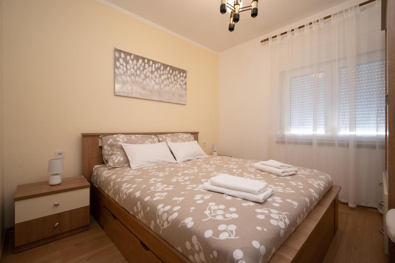 Apartments With A Parking Space Povljana, Pag - 6298 المظهر الخارجي الصورة