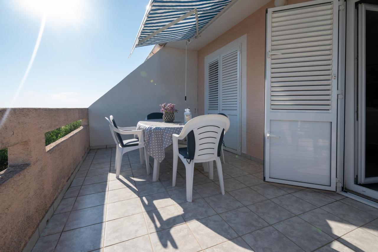 Apartments With A Parking Space Povljana, Pag - 6298 المظهر الخارجي الصورة